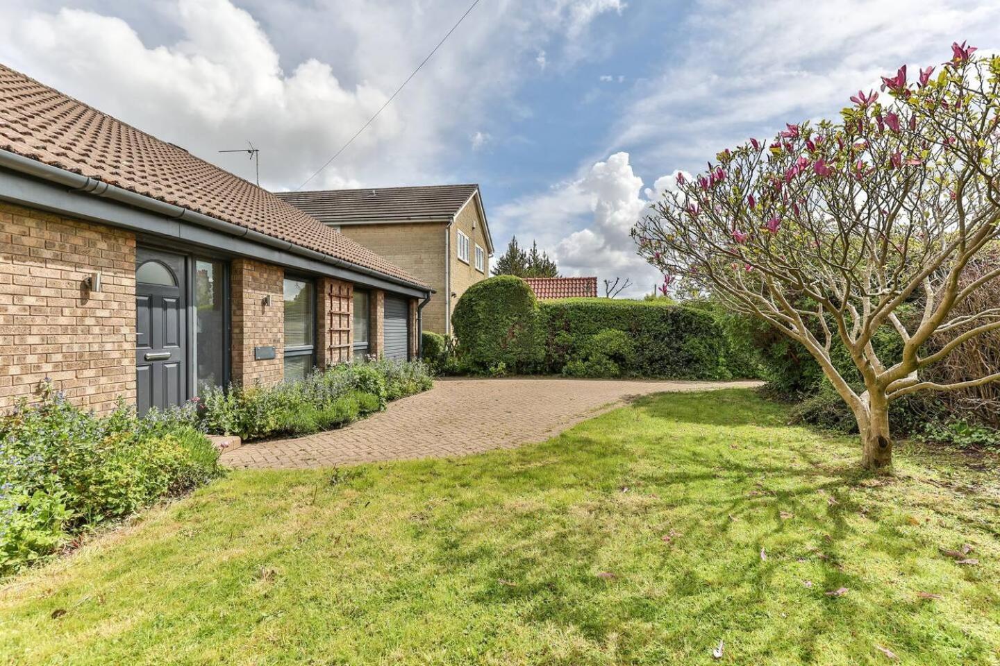 3 Bedroom Bungalow Close To Peak District With Garden Sheffield Extérieur photo