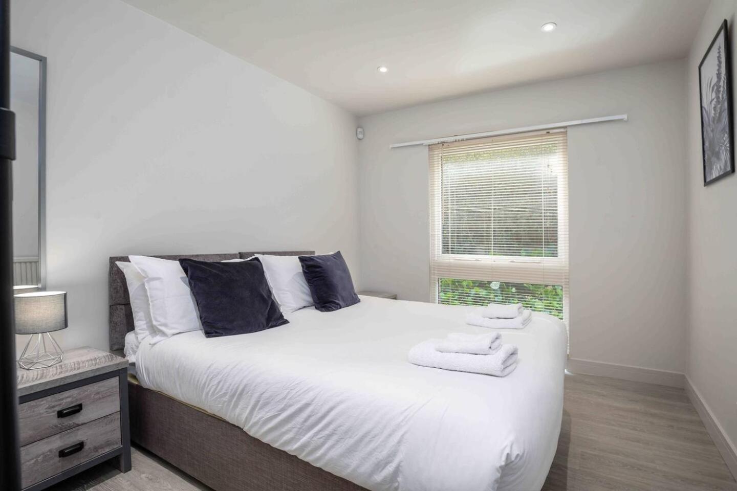 3 Bedroom Bungalow Close To Peak District With Garden Sheffield Extérieur photo